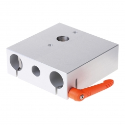 Fuehrungsstueck 30 M6(4x);D22;D8(2x) 